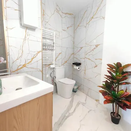 Homestay Grande Pres De L'arc De Triomphe *